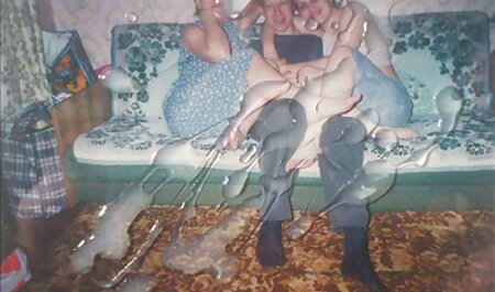 Hai sex nhật bản cực hay trẻ, mô hình khiêu dâm kéo một người đàn ông tới giường và anh ấy