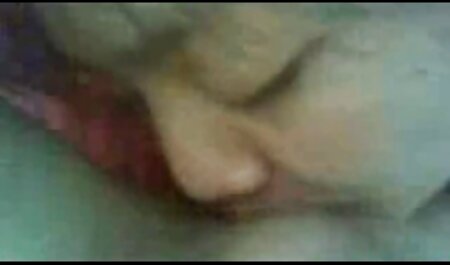 Một phụ sexy nhat ban nữ Nhật với một hôn, chỉ trong một vị trí