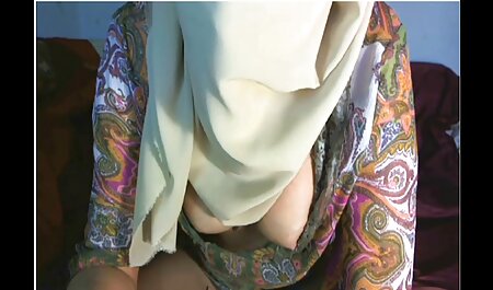 Cô gái làm cho một chàng sex nhật bản mới trai có quan hệ với cô