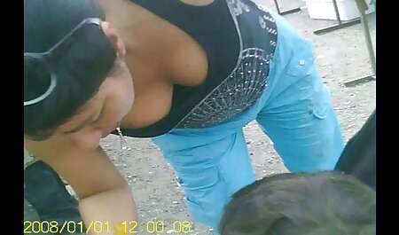 Các chàng trai của nhanh chóng lao phim sexxyy nhat ban 2014 vào miệng của một người phụ nữ trên ban công