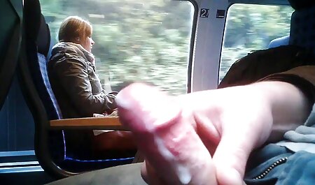 Mẹ khiêu phim sex nhật gái xinh dâm ngạc nhiên bởi sự kiêu ngạo của một chàng trai trẻ và sẽ fuck her