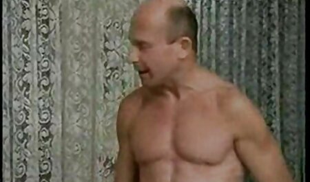 Latin dao phim sex cho choi nhat ban trên ngực