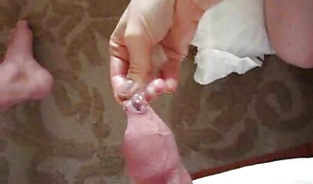 Trẻ video xxx nhat ban khiêu dâm trong lịch tất muốn với anh chàng thư giãn trong hồ bơi
