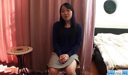 Cô gái nga có bạn sex me gia nhat ban trai của cô, cho hậu môn