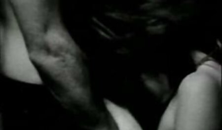Một phụ nữ sex nhật bản khong che một người hâm mộ